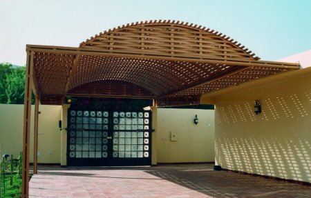 مظلات بلاستيك في المدينة المنوره